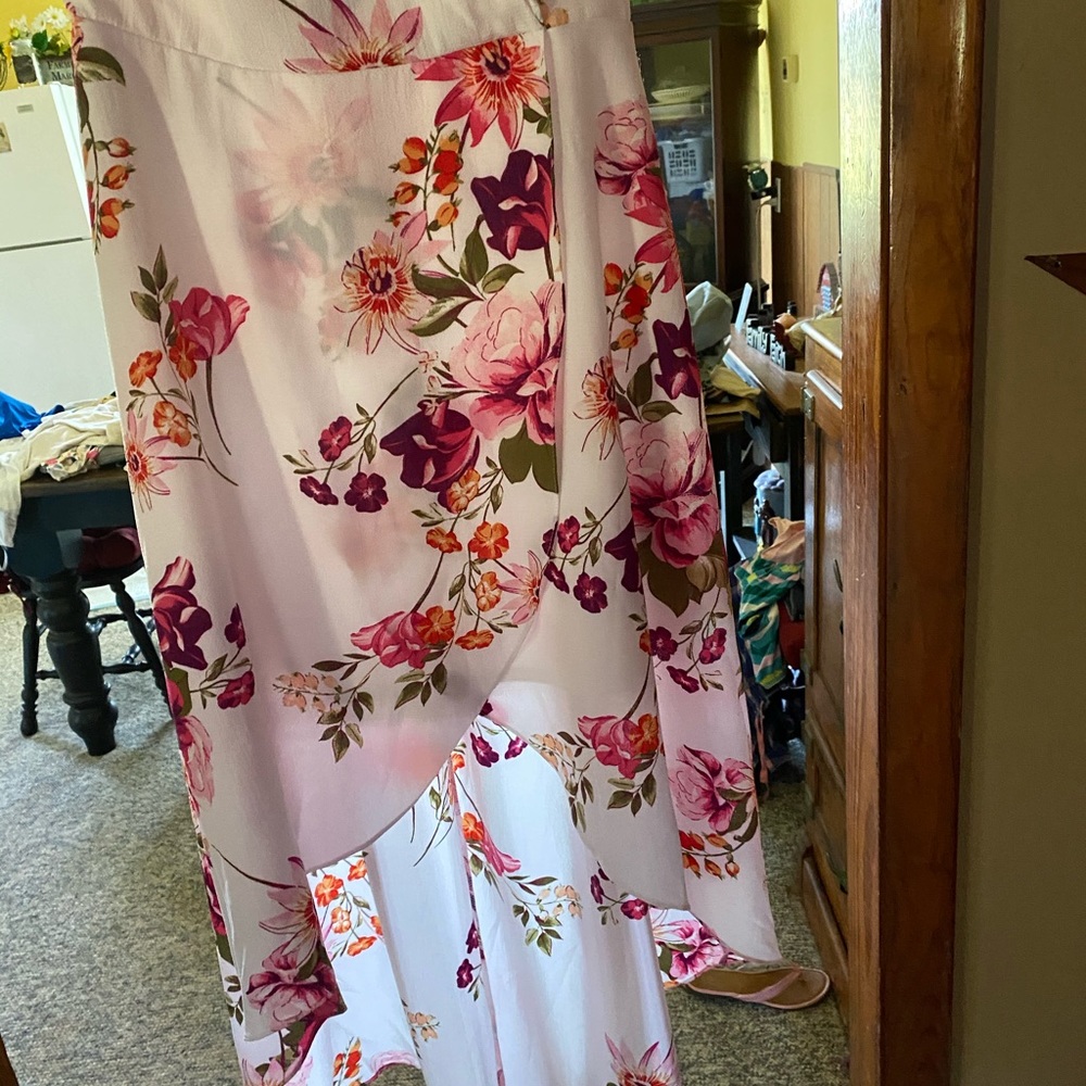 Dress - Picture 2 of 3